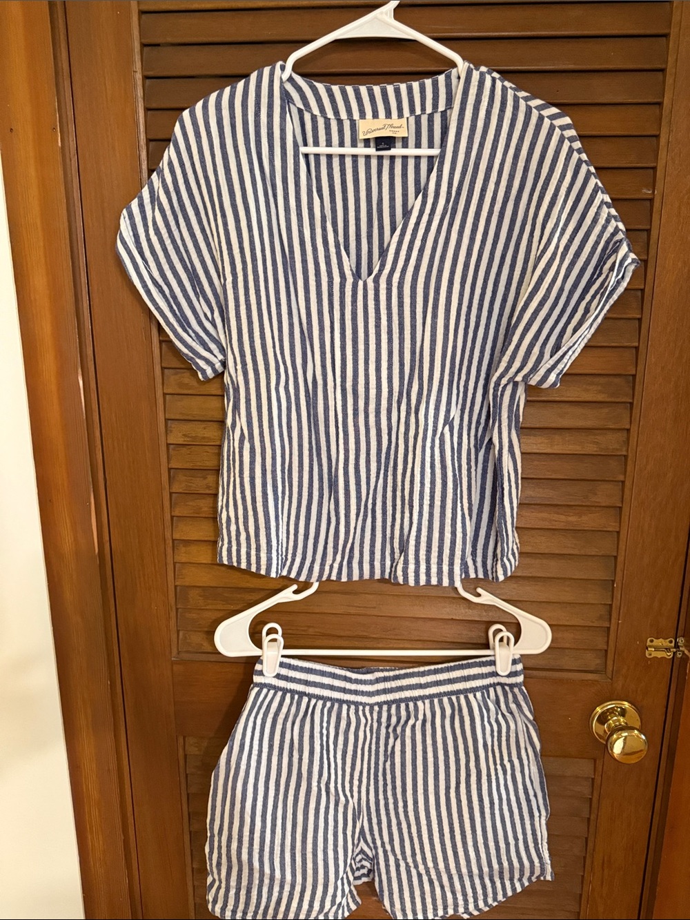 Universal Thread Blue & White Vertical Stripe V-Neck Top and Shorts